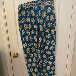 Gamers Alert: FALLOUT SHELTER flannel PJ bottoms. Size L. Unisex.